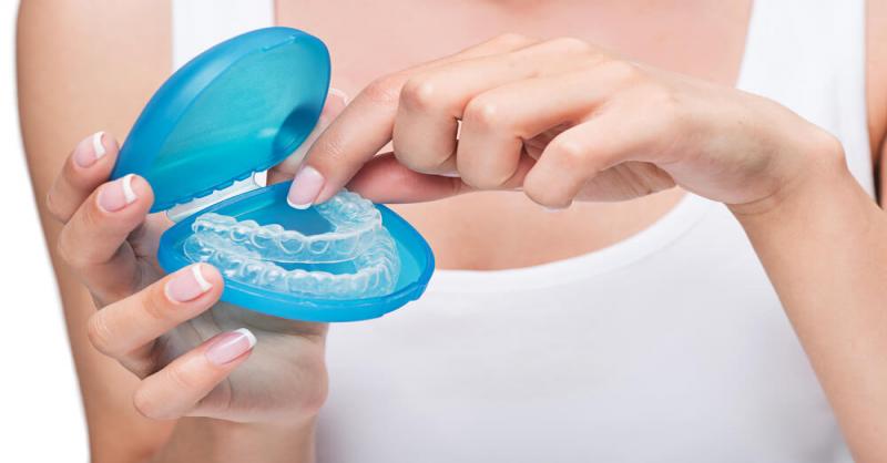 Como funciona o alinhador dental transparente? Ele é melhor que o de metal?  • Ortoestética Epitácio